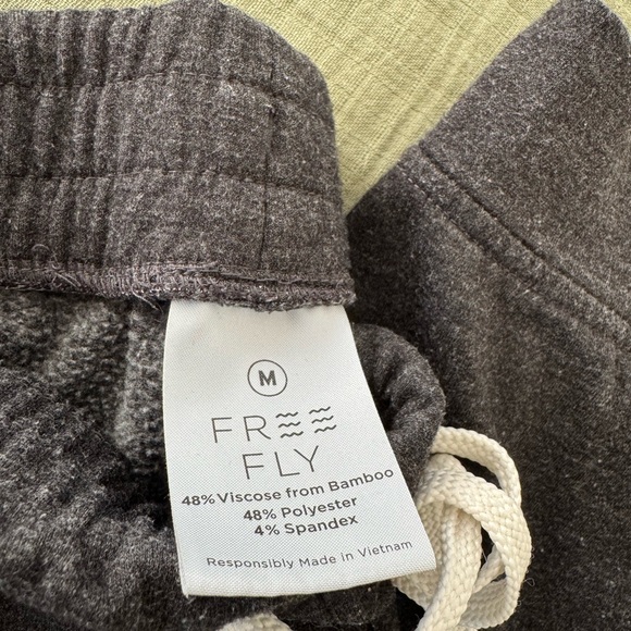 Free fly jogger - Picture 2 of 2